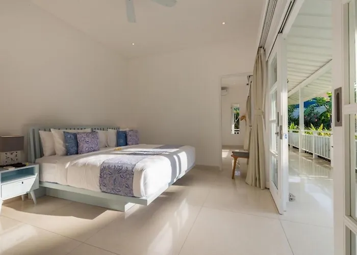 Royal Secluded 6br Luxury Walking Distance To Echo Villa