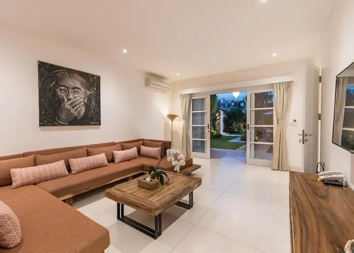 Villa Royal Secluded 6br Luxury Walking Distance To Echo Canggu (Bali)