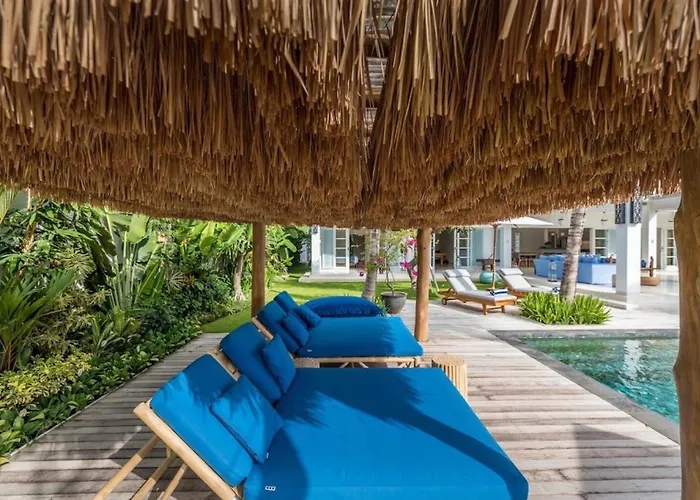 Royal Secluded 6br Luxury Walking Distance To Echo Villa