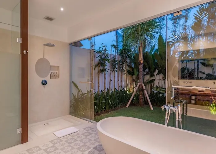 Villa Royal Secluded 6br Luxury Walking Distance To Echo *